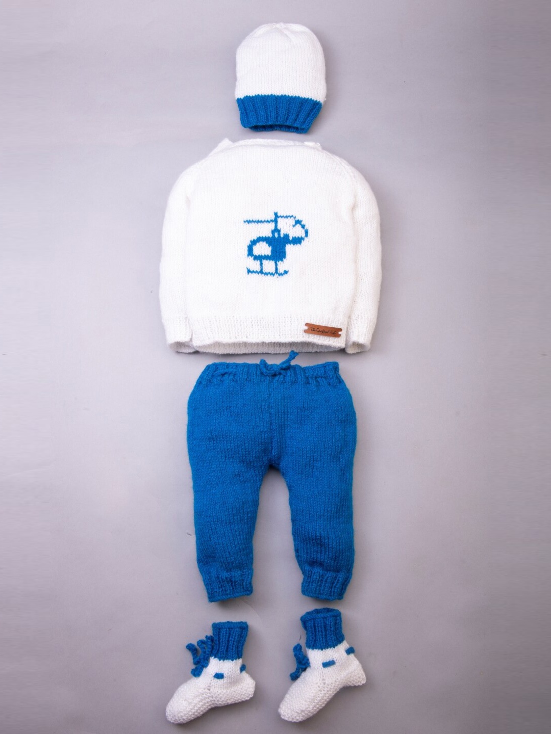 

The Original Knit Unisex Kids Blue & White Embroidered Pullover set