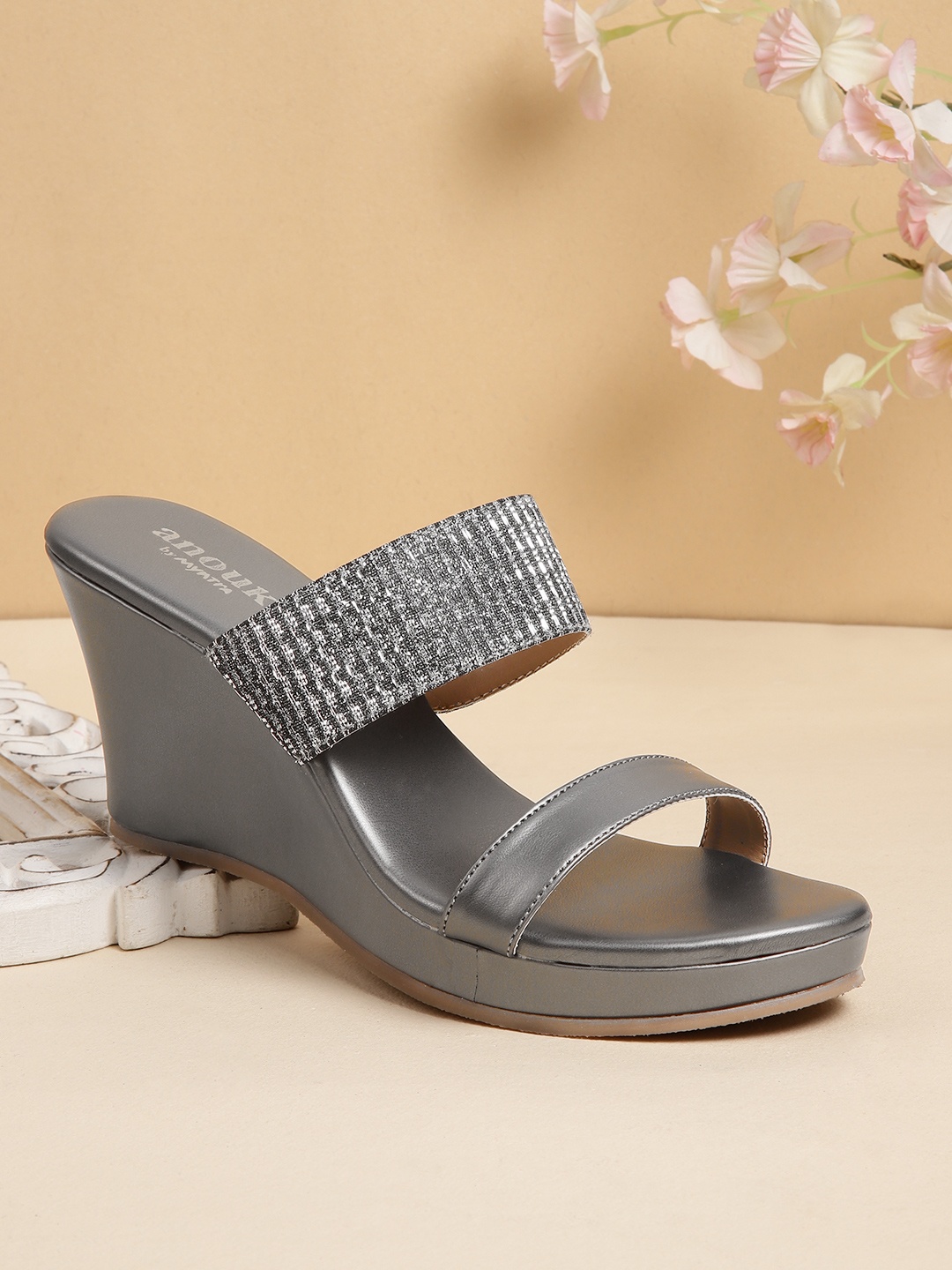 

Anouk Embellished Wedges, Grey