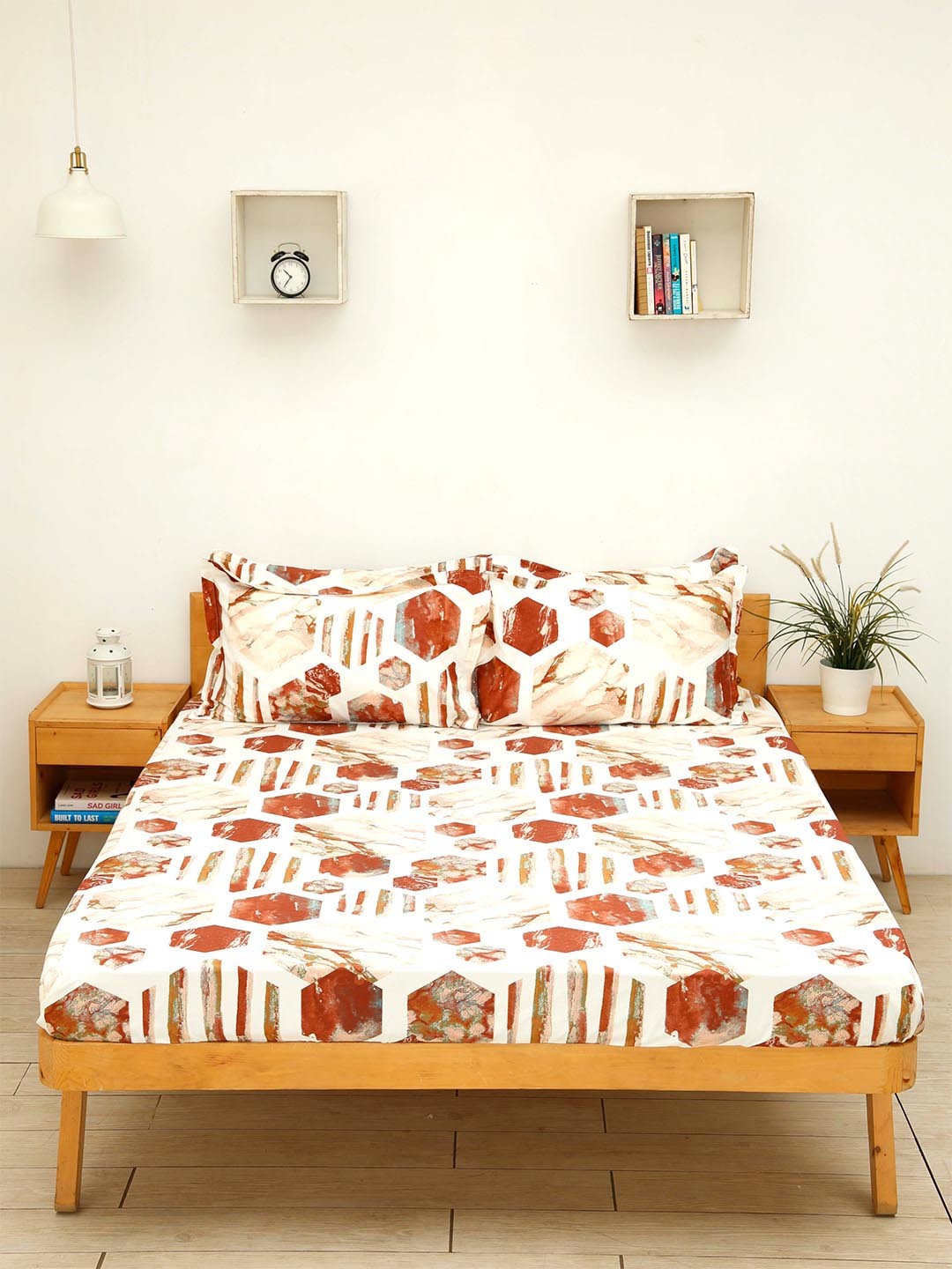 

Ariana 120 TC Geometric Print Flat Cotton King Bedsheet With 2 Pillow Covers, Brown