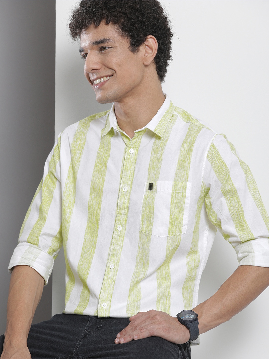 

The Indian Garage Co Men White & Green Striped Pure Cotton Casual Shirt