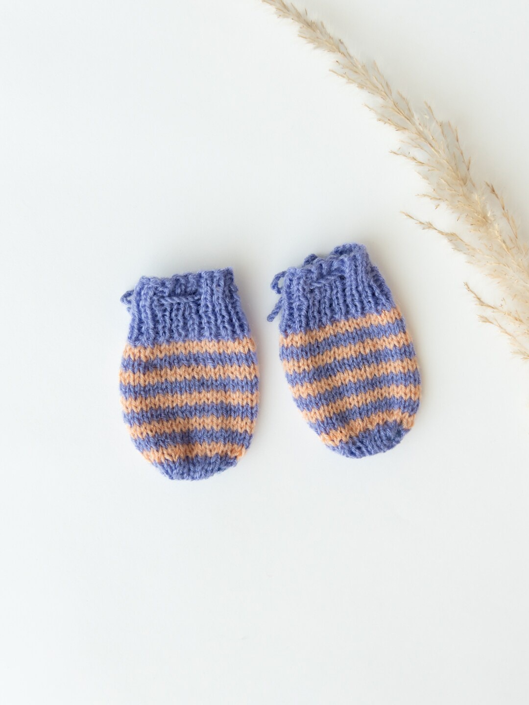 

The Original Knit Infants Striped Handmade Mittens, Blue
