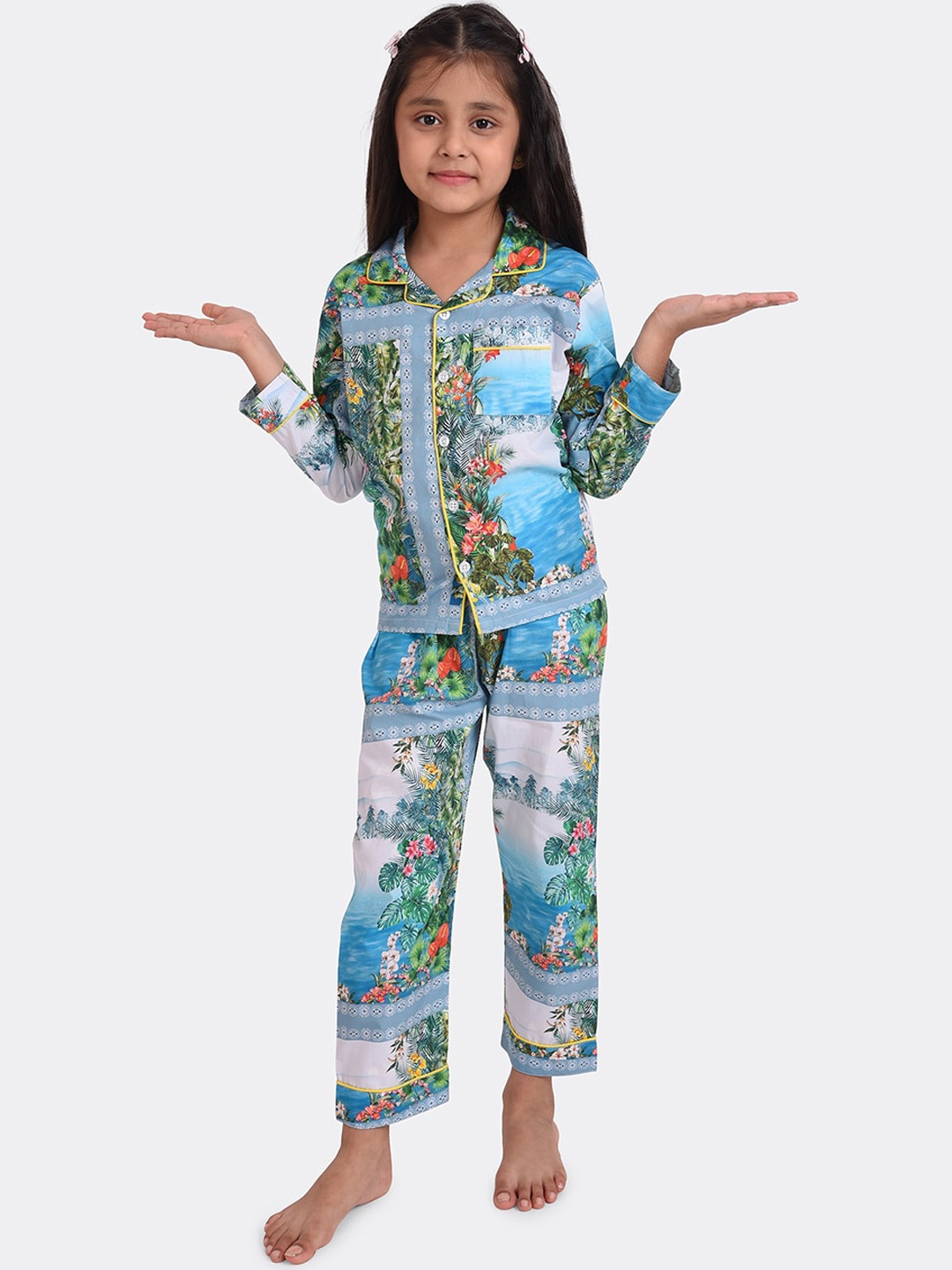 

KOOCHI POOCHI Girls Blue & Green Pure Cotton Floral Printed Night suit