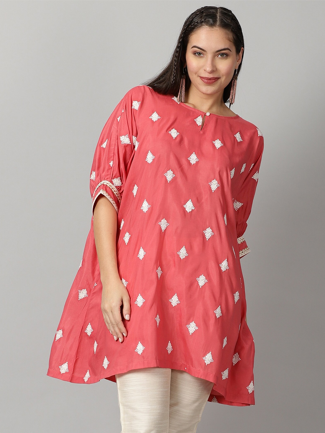 

Saffron Threads Women Rose Pink Ethnic Motifs Embroidered Anti-fit Bohemian Kaftan Tunic