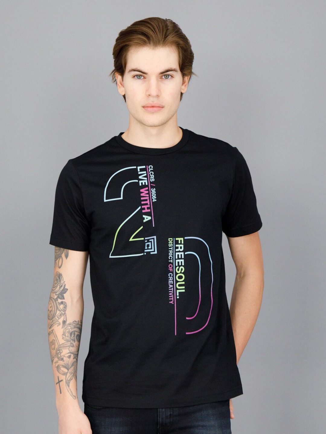 

FREESOUL Men Black Typography Printed Pure Cotton T-shirt