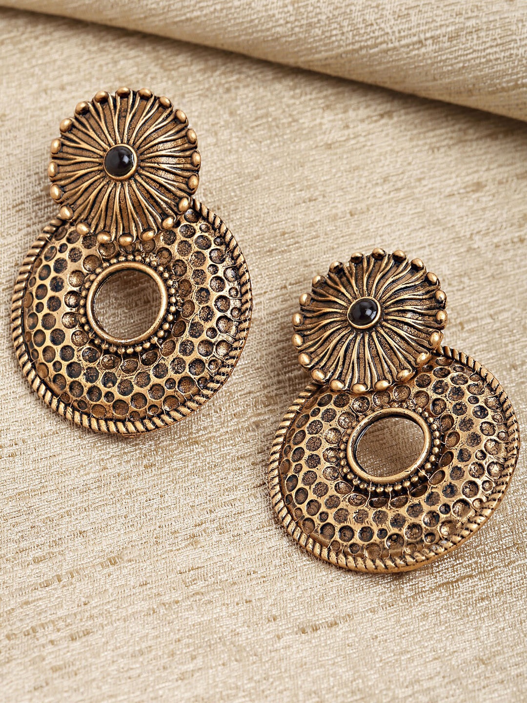 

KARATCART Gold-Plated Classic Studs Earrings