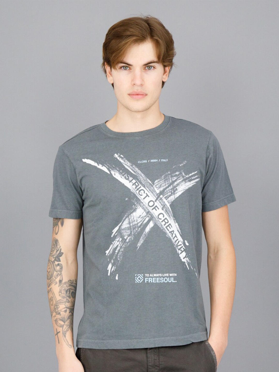 

FREESOUL Men Grey Printed T-shirt