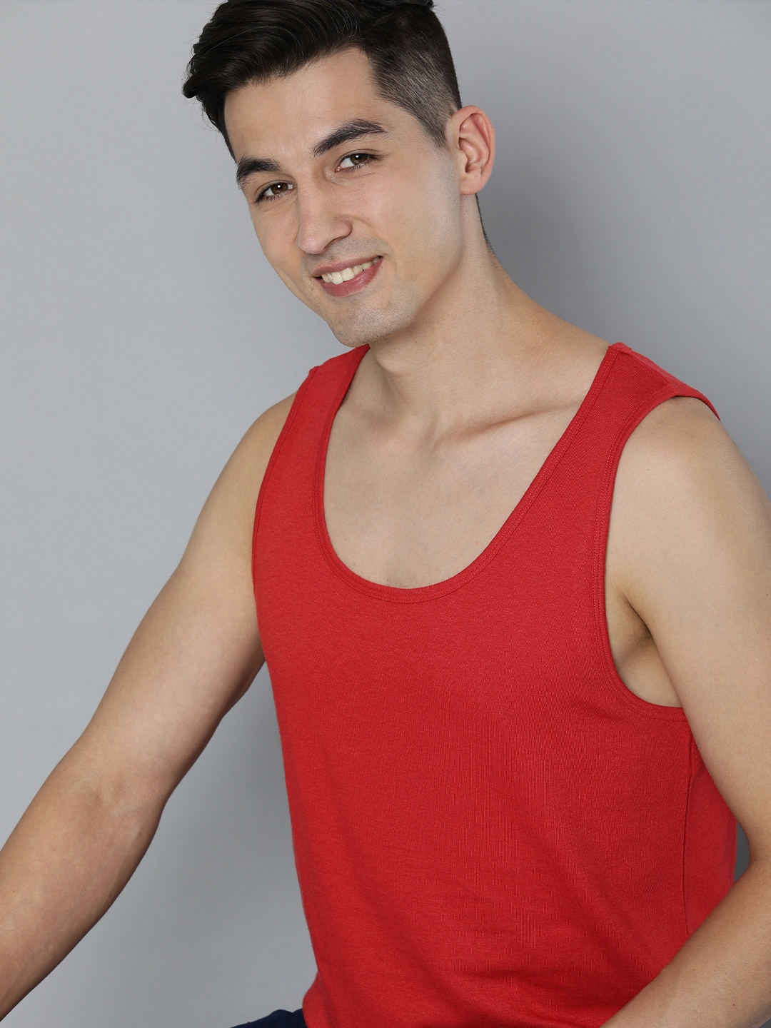 

HERE&NOW Men Solid Pure Cotton T-shirt, Red