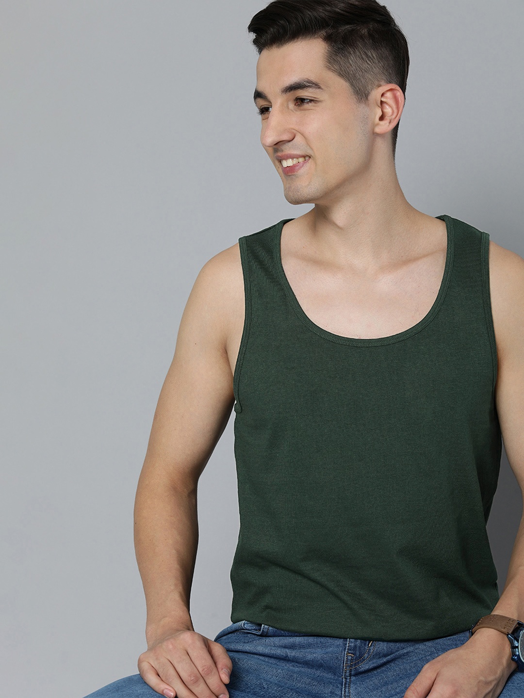 

HERE&NOW Men Solid Pure Cotton T-shirt, Green