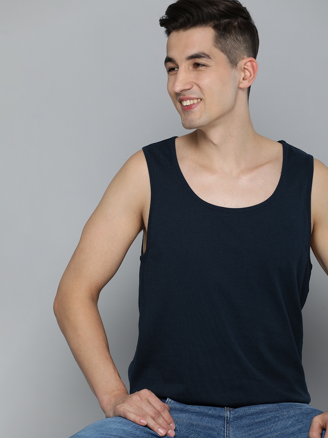 

HERE&NOW Men Solid Pure Cotton T-shirt, Navy blue