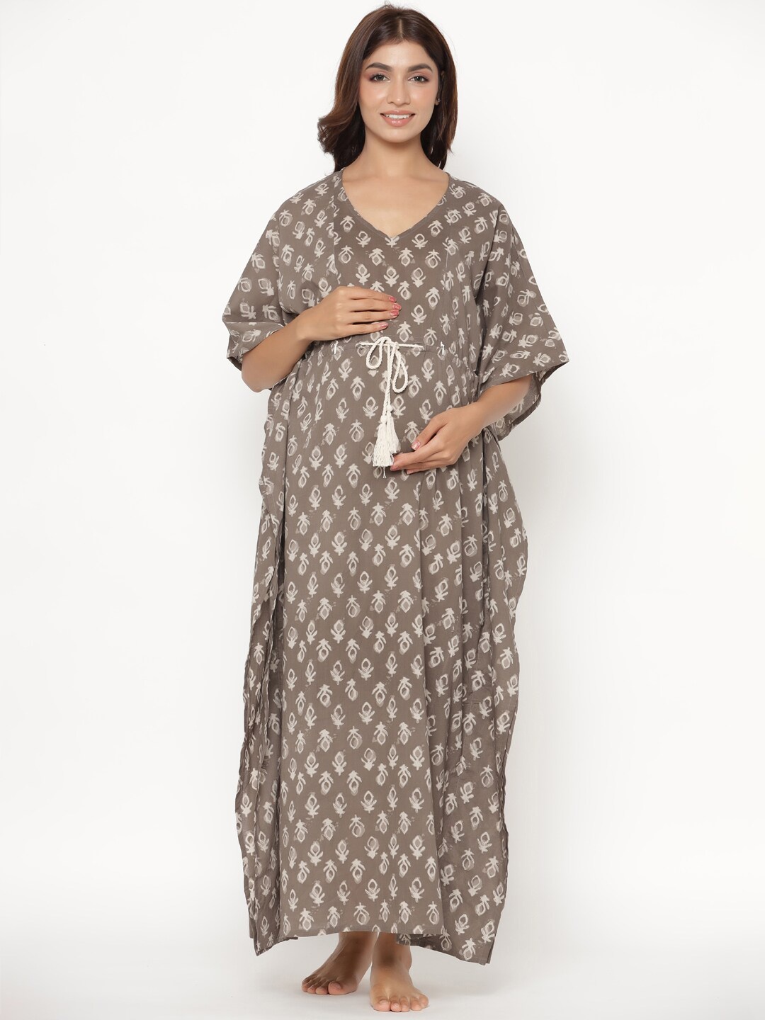 

Ikk Kudi by Seerat Grey Printed Pure Cotton Maternity & Nursing Kaftan Maxi Nightdress