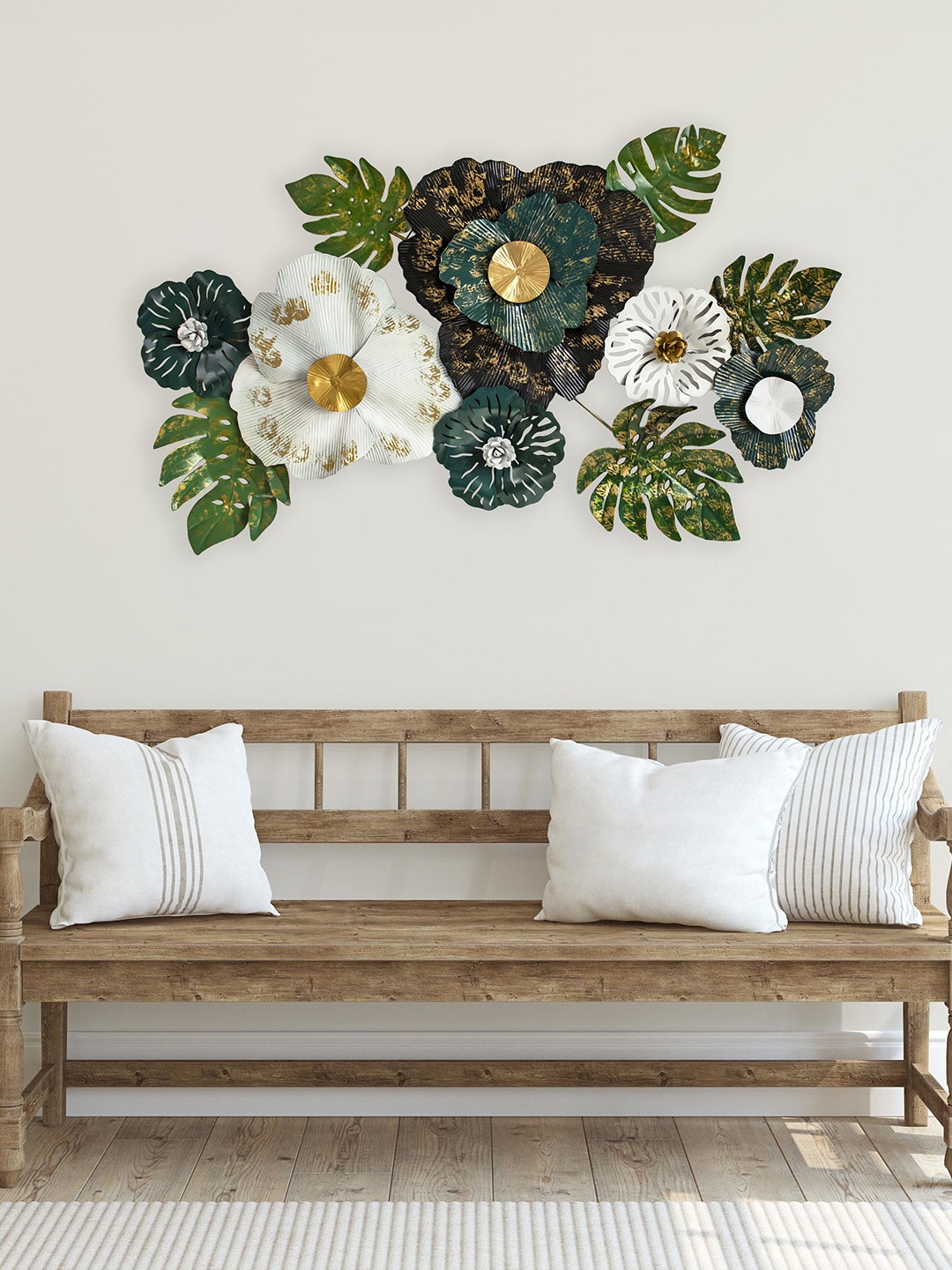 

Clasiko Green & White Textured Floral Wall Decor