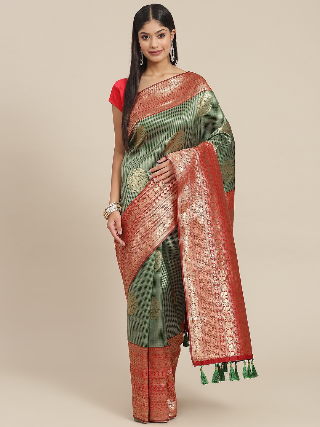 

SHANGRILA Green & Golden Ethnic Motifs Art Silk Gadwal Saree