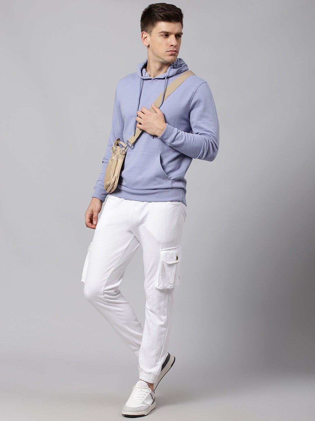 

Hubberholme Men Blue Solid Hooded Sweatshirt