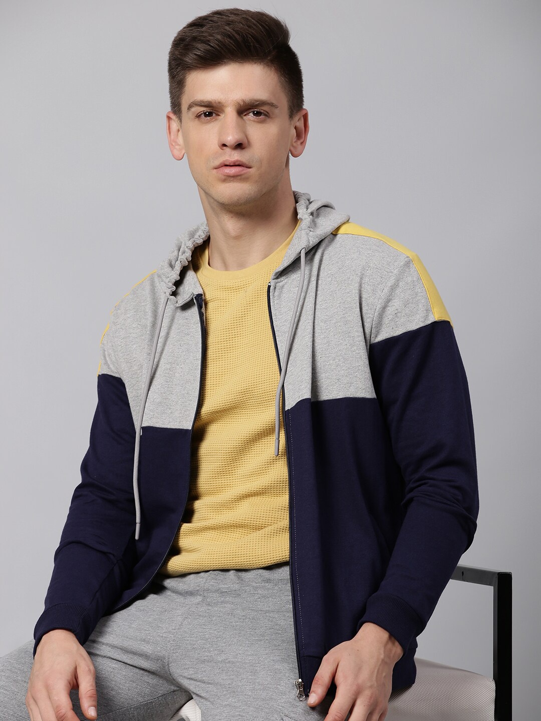 

Hubberholme Men Grey & Navy Blue Colourblocked Hooded Sweatshirt