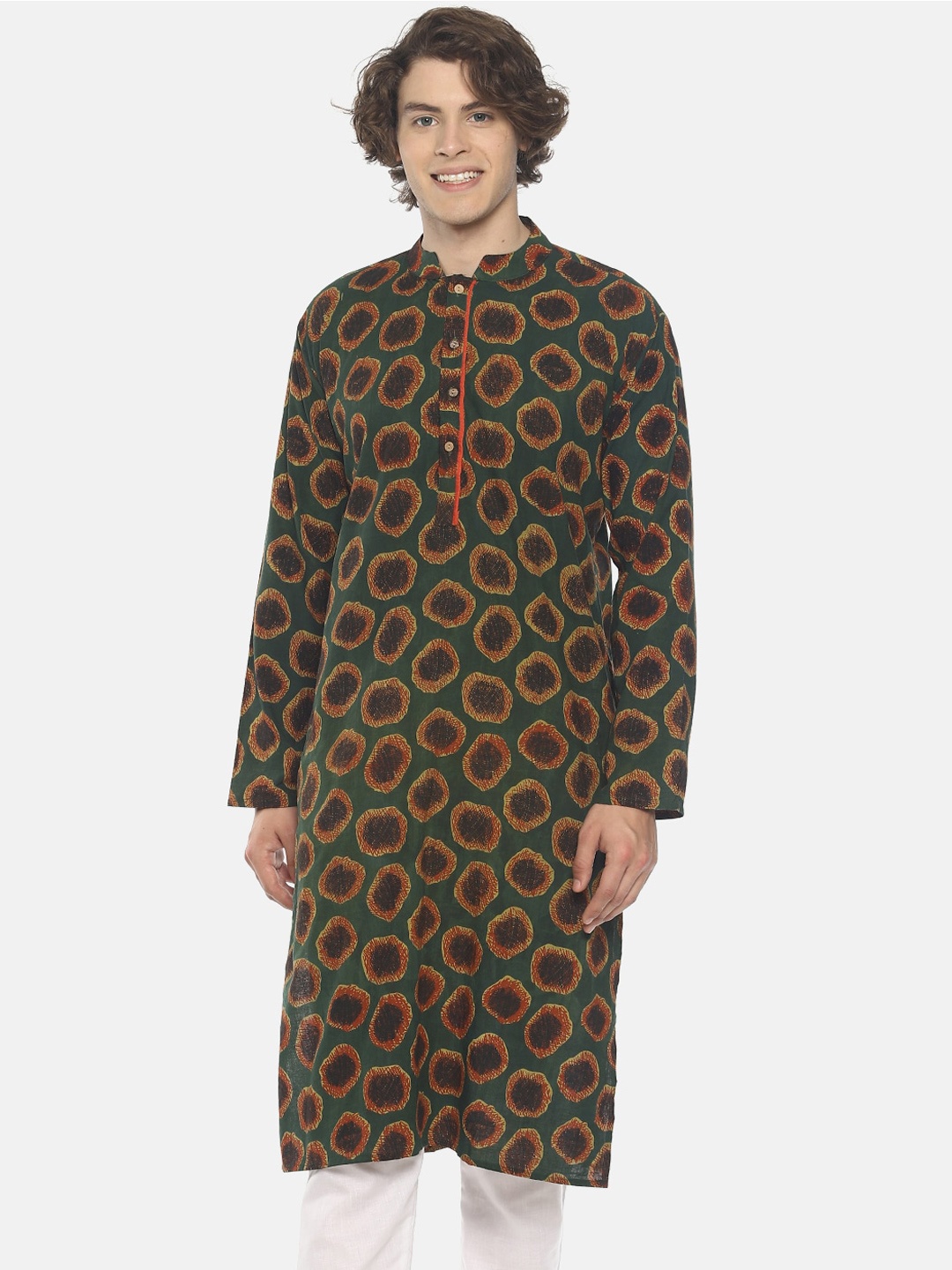 

PAROKSH Men Green & Black Quirky Floral Block Print Khadi Kurtas