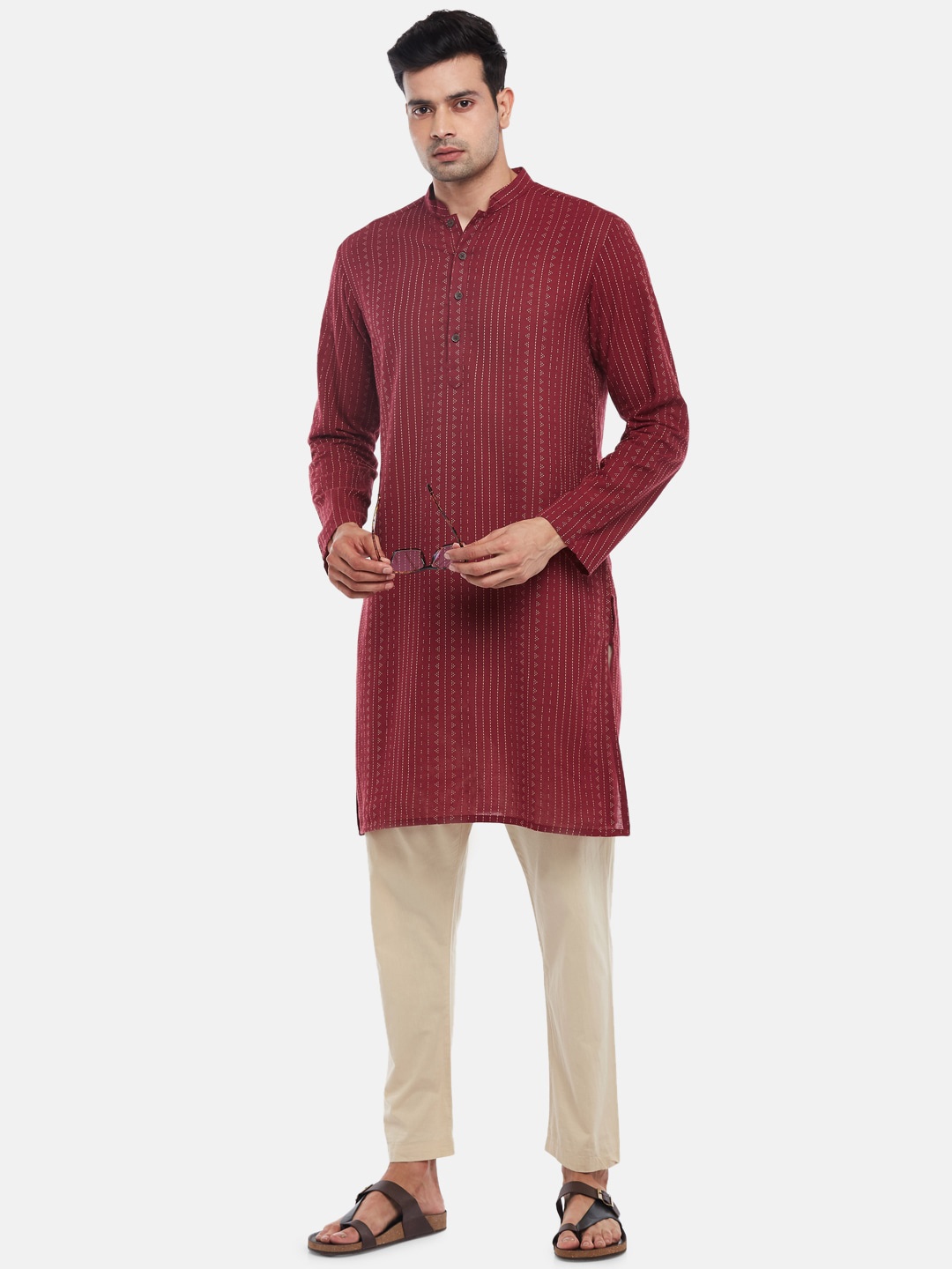 

indus route by Pantaloons Men Maroon Woven Design Cotton Kurta