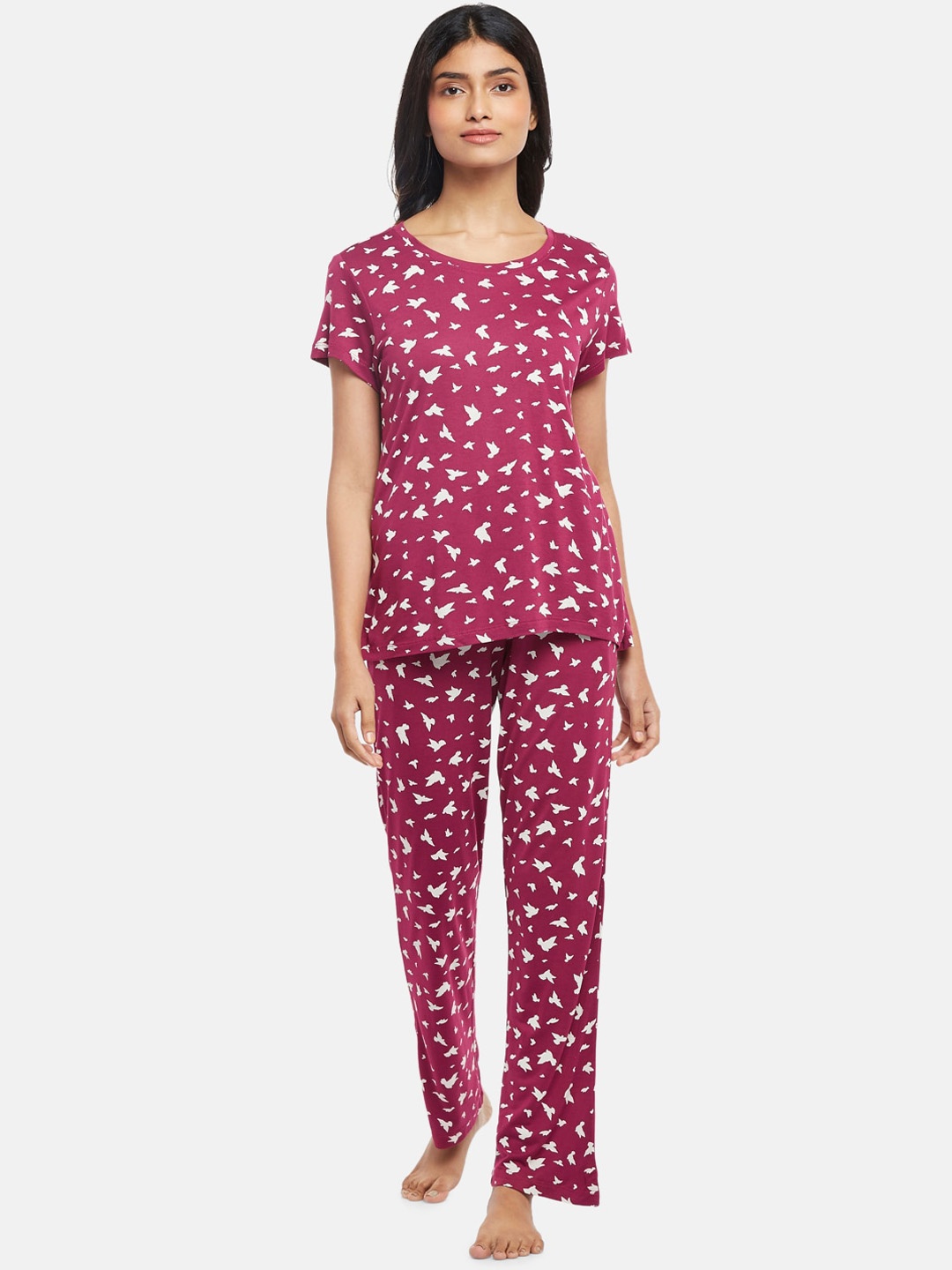 

Dreamz by Pantaloons Women Magenta & Off White Printed Cotton Blend Night suit