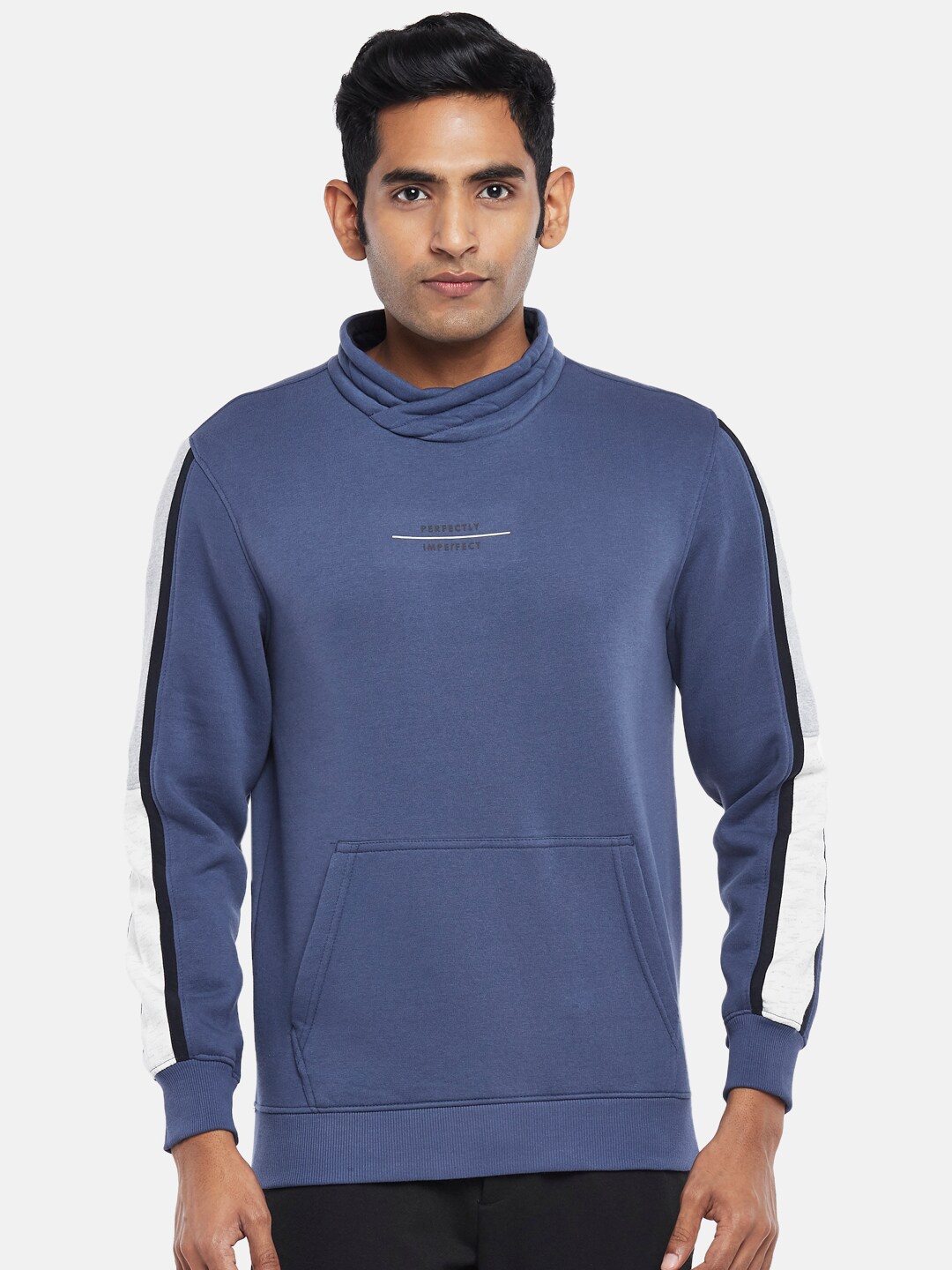 

BYFORD by Pantaloons Men Blue Solid Sweatshirt