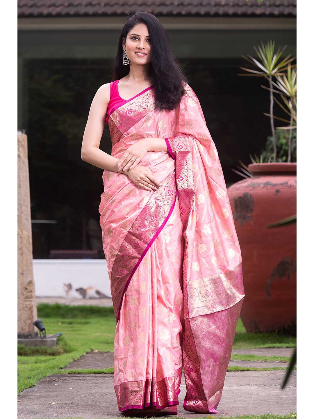 

KARAGIRI Pink & Gold Woven Design Zari Silk Blend Tussar Saree