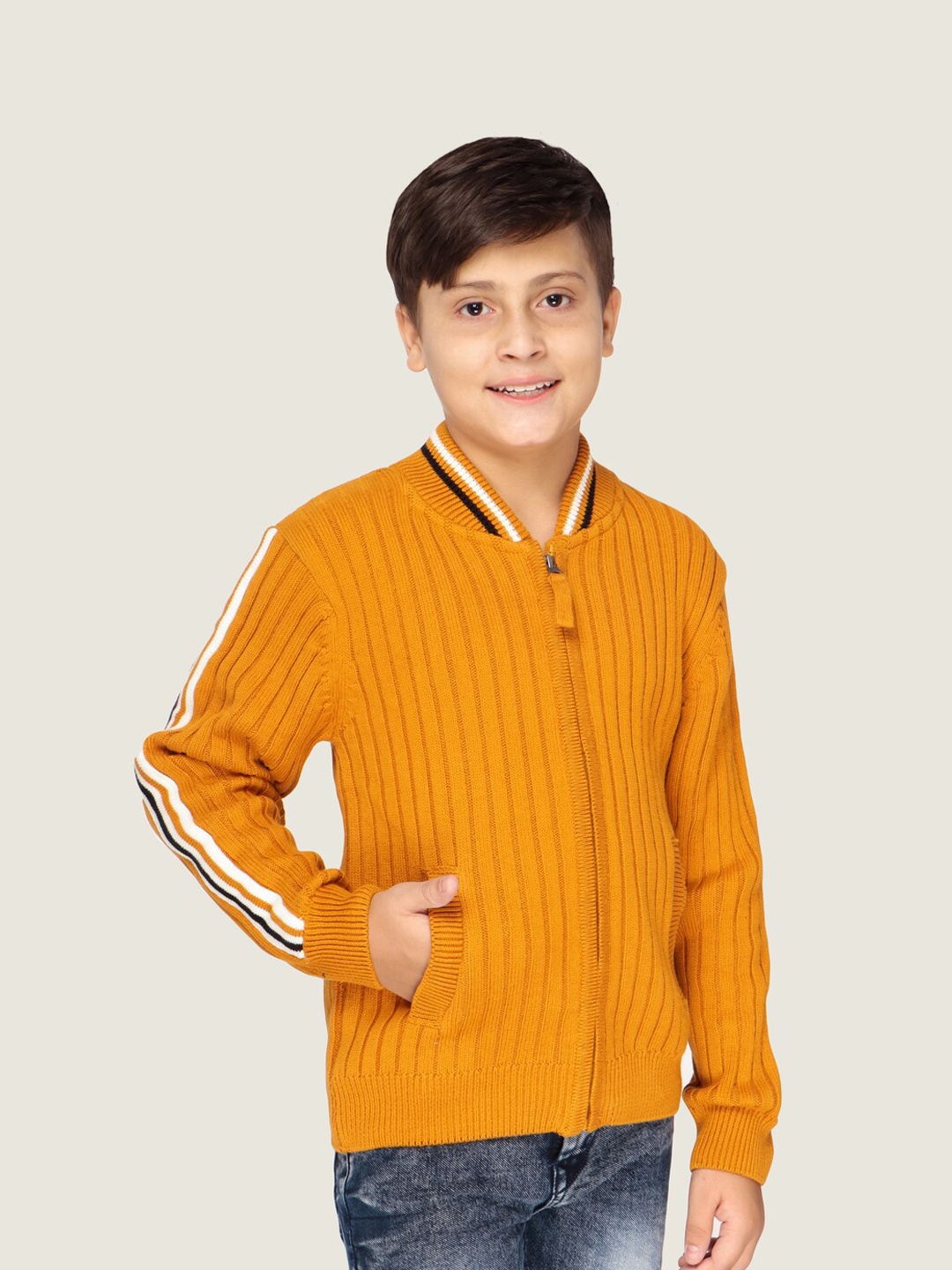 

LASNAK Boys Mustard Ribbed Ribbed Cotton Sweater