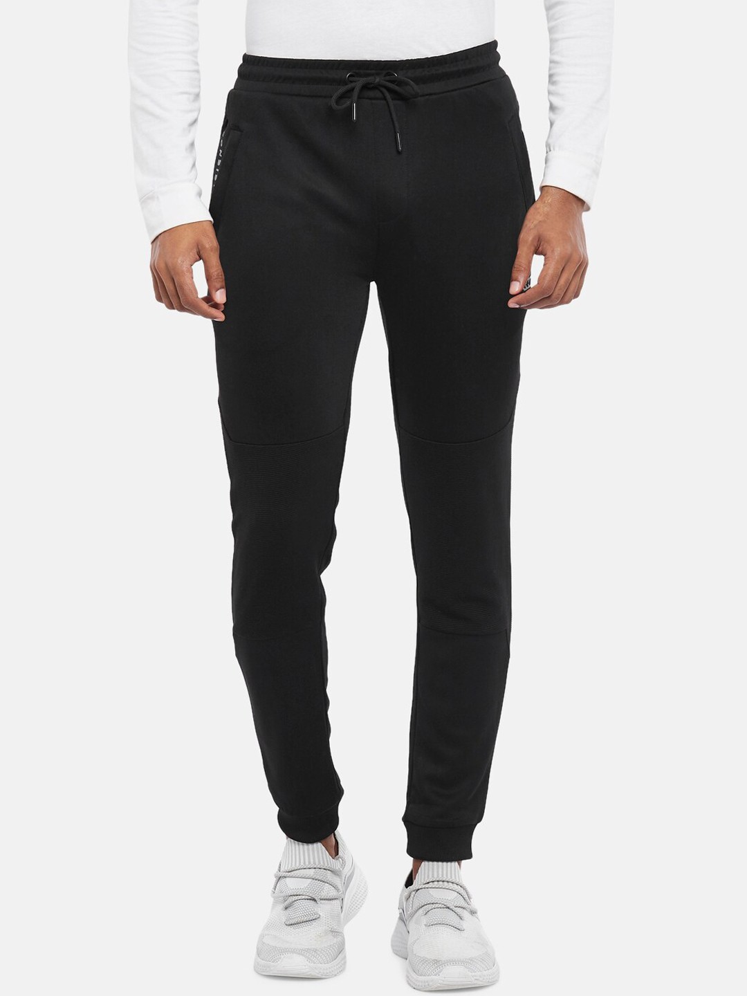 

Ajile by Pantaloons Men Black Solid Jogger