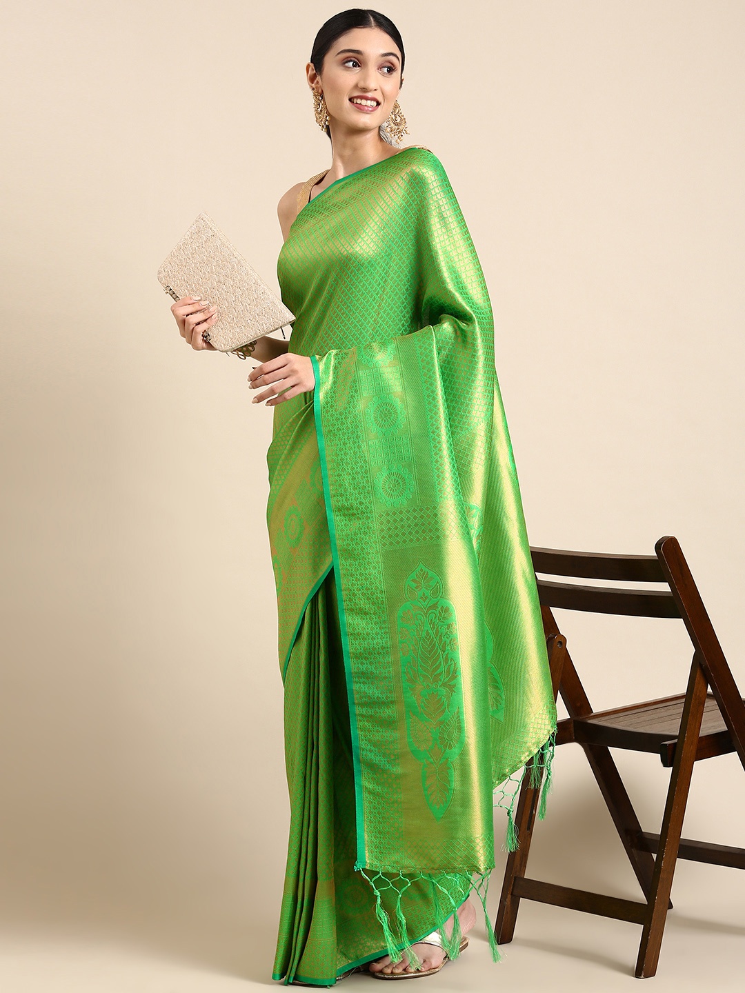 

MARGI DESIGNERS Woven Design Zari Art Silk Banarasi Saree, Green