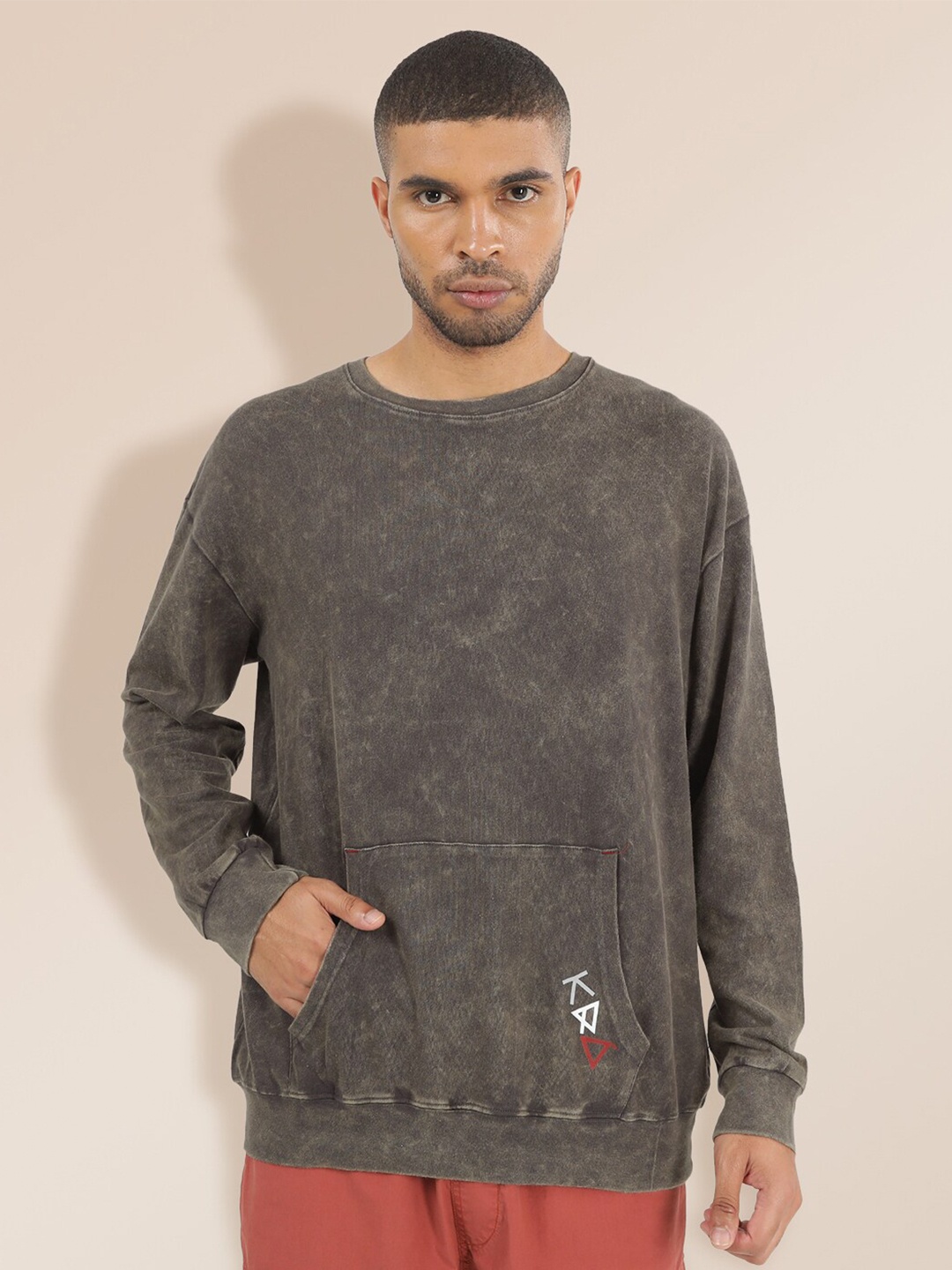 

KRA Men Charcoal Drop-Shoulder Sleeves T-shirt