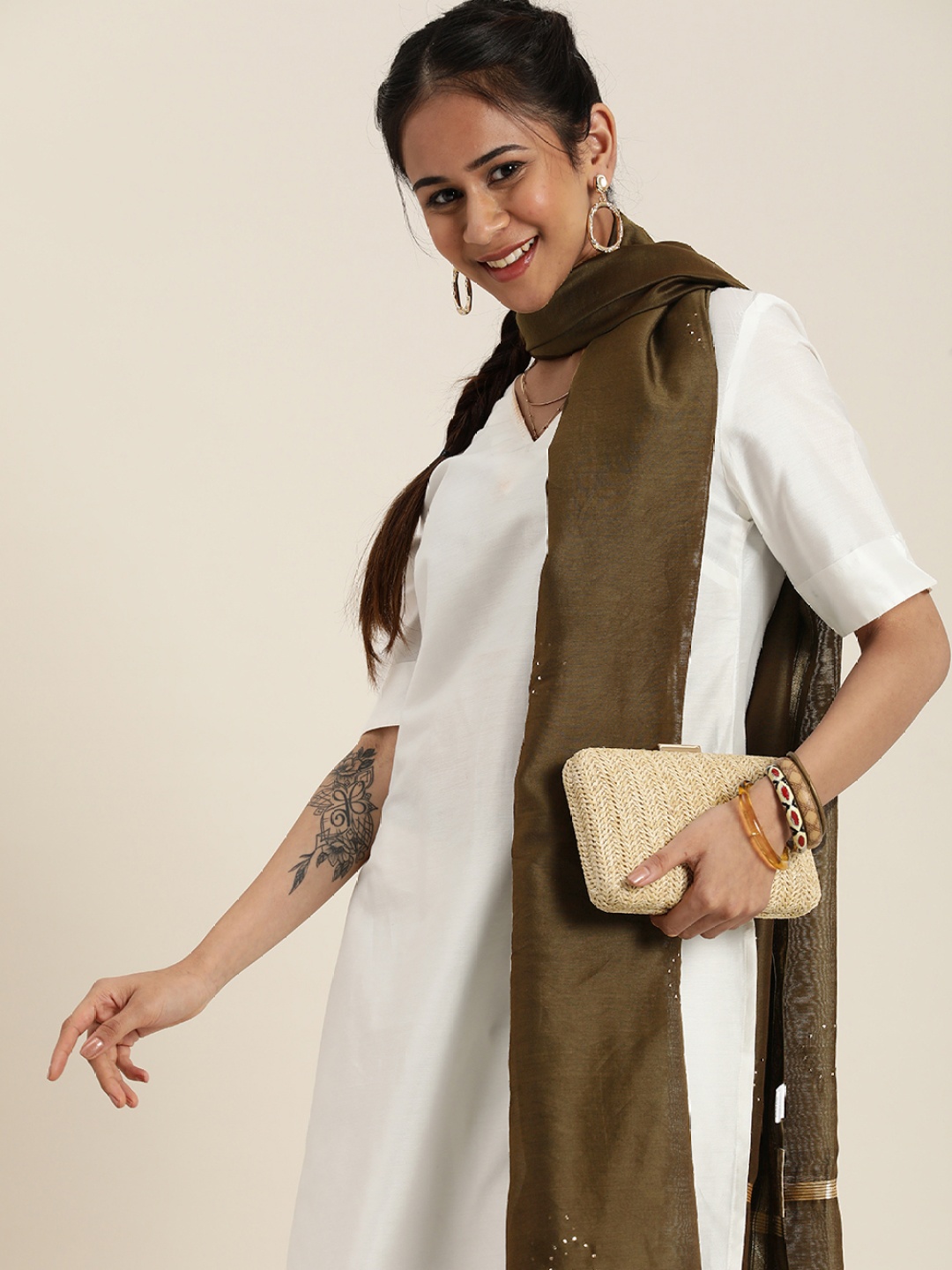 

Taavi Solid With Printed Border Detail Mukaish Dupatta, Olive