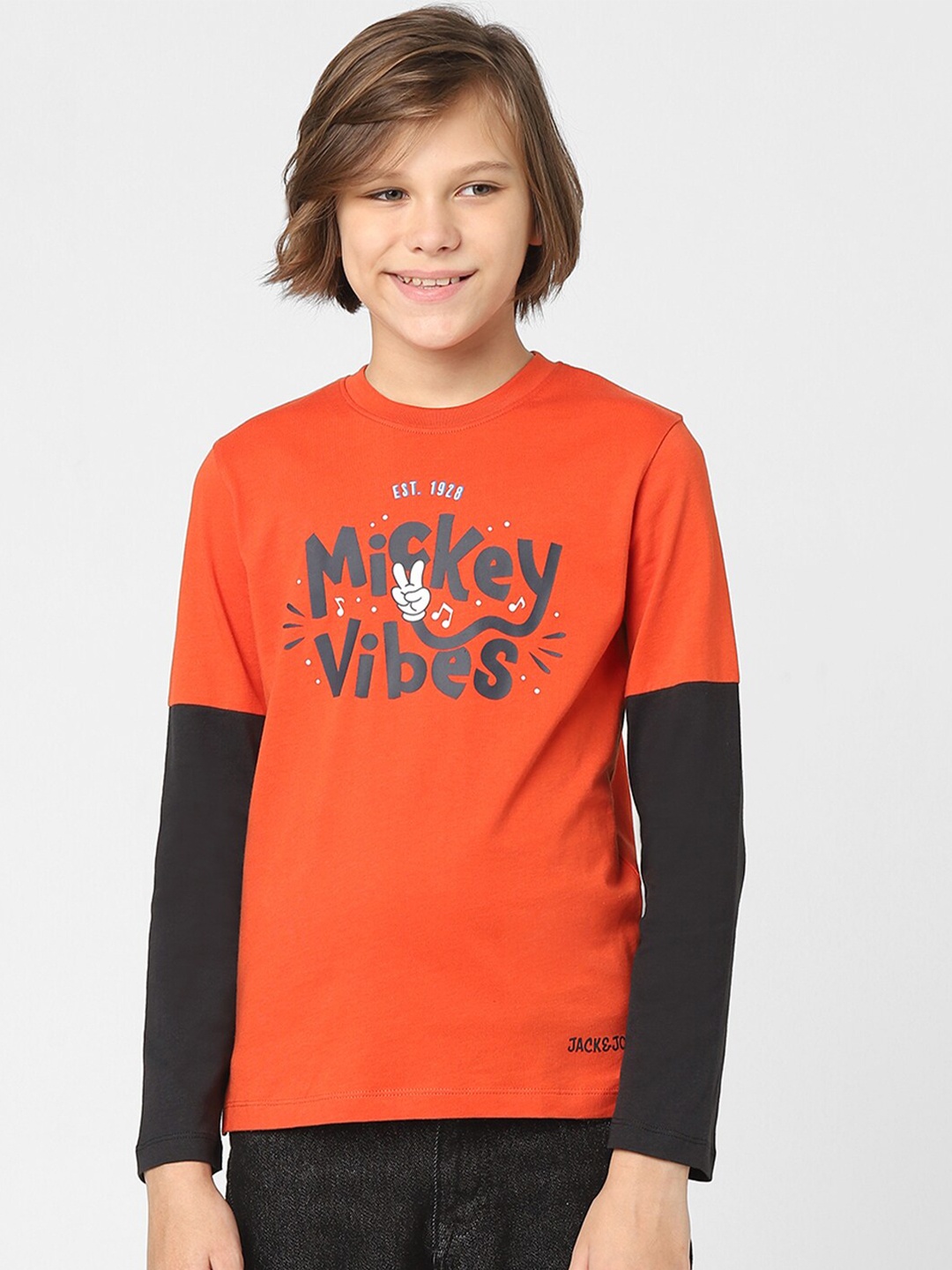 

Jack & Jones Junior Boys Orange Typography Printed T-shirt