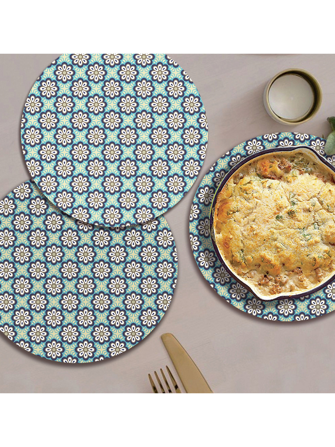 

smart serve Set Of 4 Blue Printed Table Placement Set