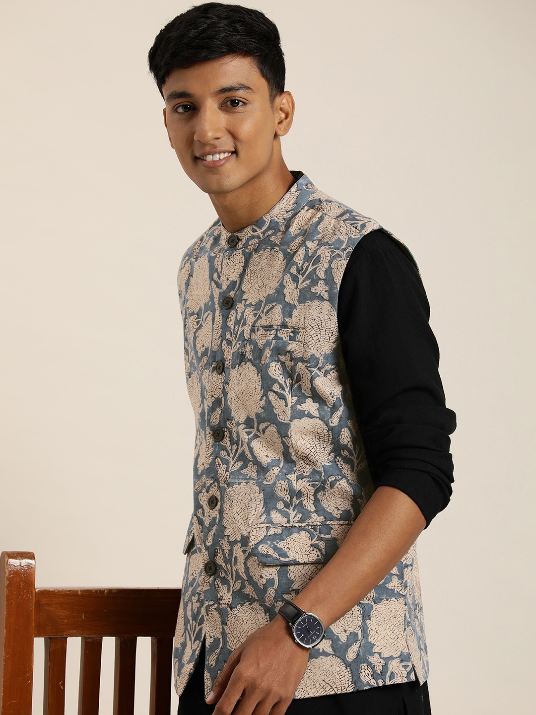

Taavi Kalamkari Printed Nehru Jacket, Blue