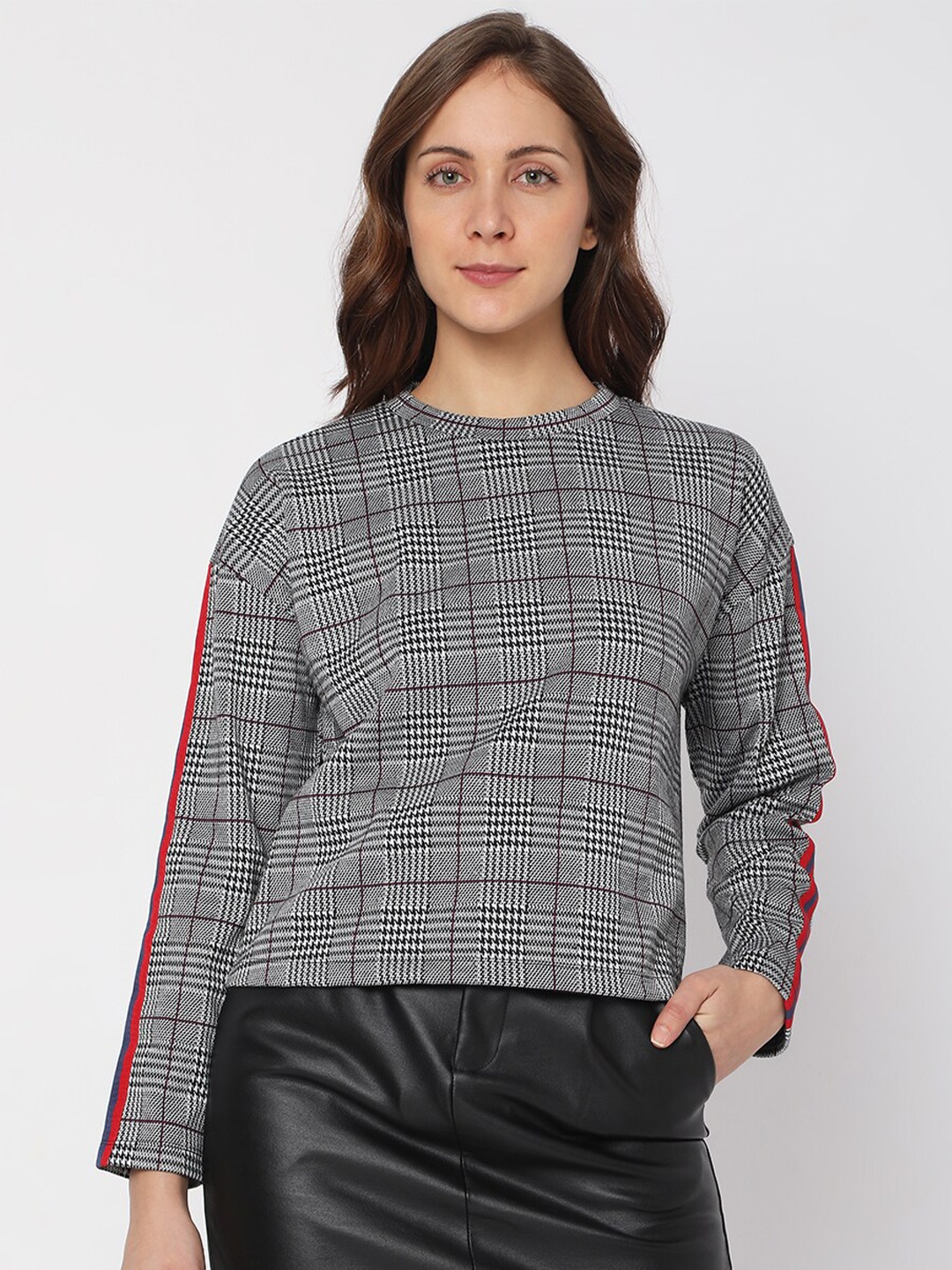 

Vero Moda Women Grey Checked Sweatshirt