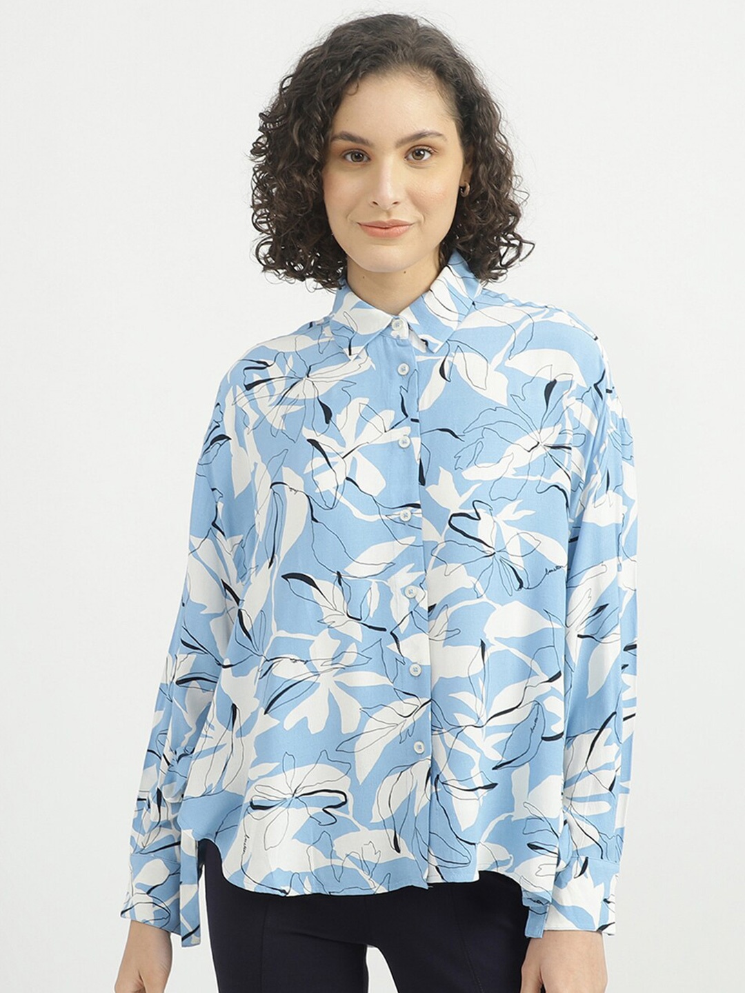 

United Colors of Benetton Women Blue Floral Printed Casual Shirt