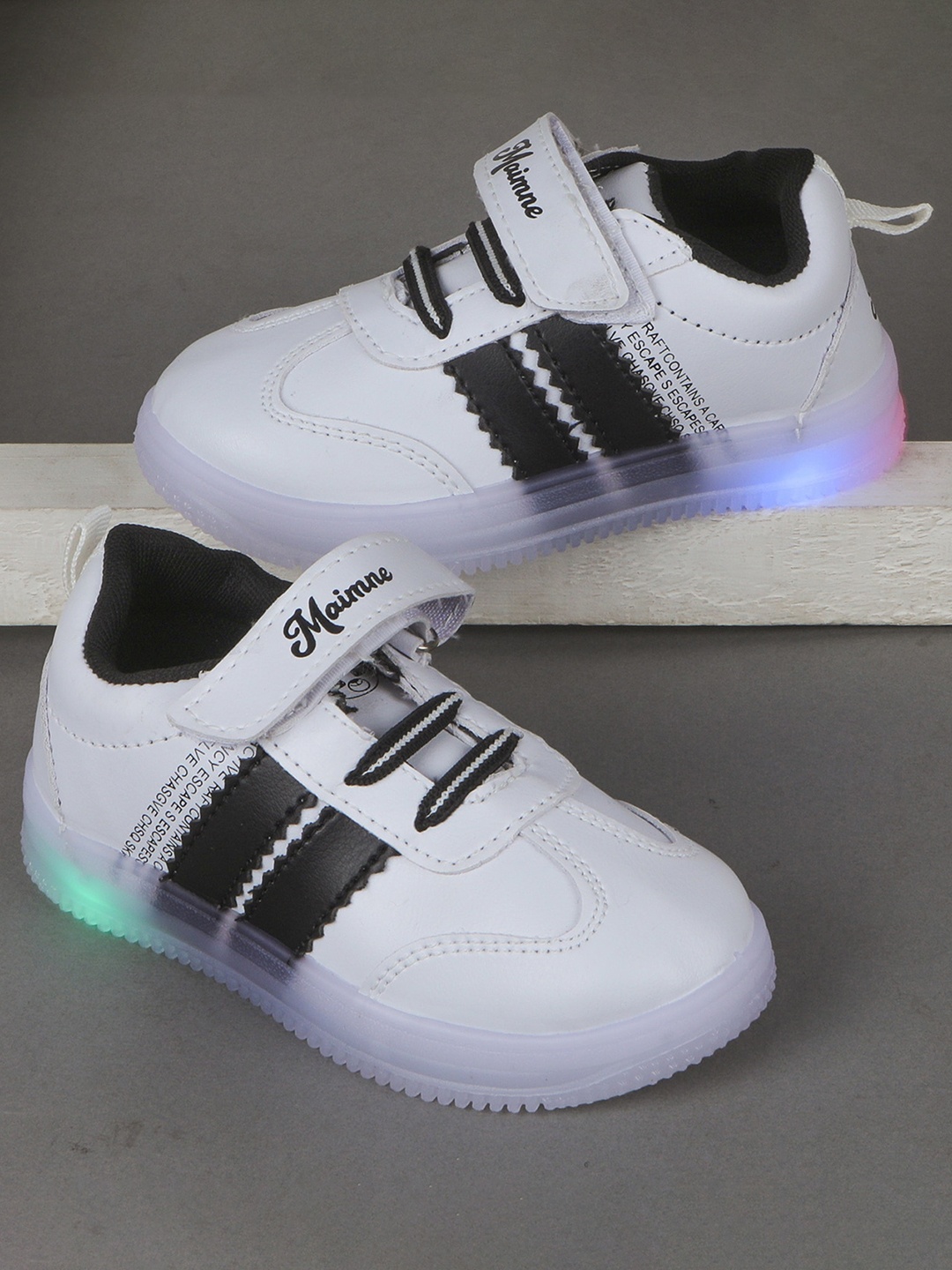 

FEETWELL SHOES Unisex Kids White Colourblocked LED Sneakers