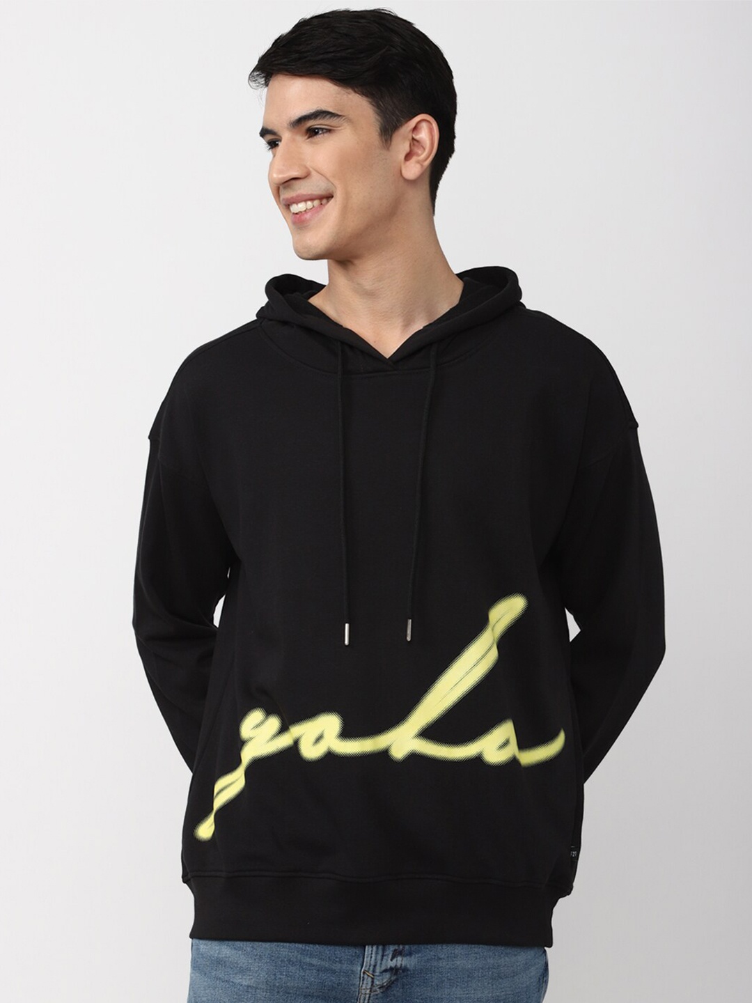 

FOREVER 21 Men Black Printed Hooded Sweatshirt