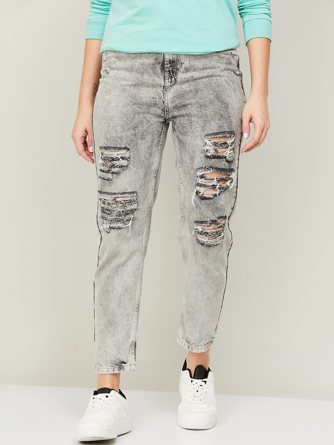 

Ginger by Lifestyle Women Relaxed Fit Highly Distressed Heavy Fade Jeans, Grey