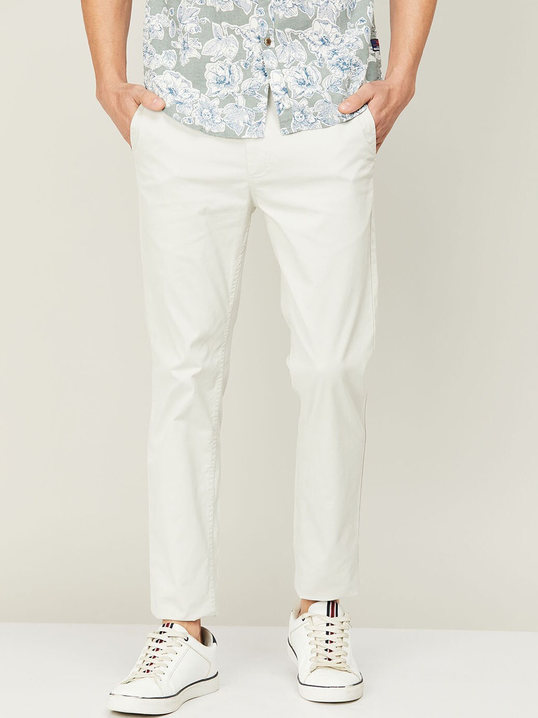 

Fame Forever by Lifestyle Men Cream-Coloured Slim Fit Cotton Chinos
