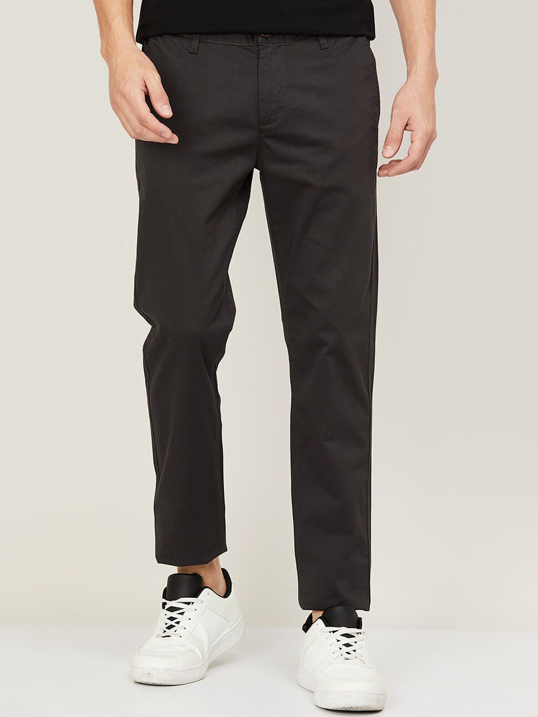 

Fame Forever by Lifestyle Men Black Solid Regular Fit Cotton Trousers