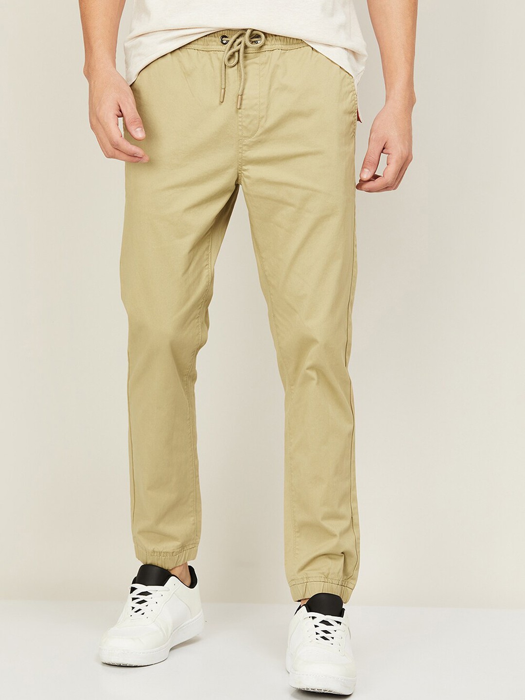 

Fame Forever by Lifestyle Men Beige Solid Regular Fit Cotton Joggers