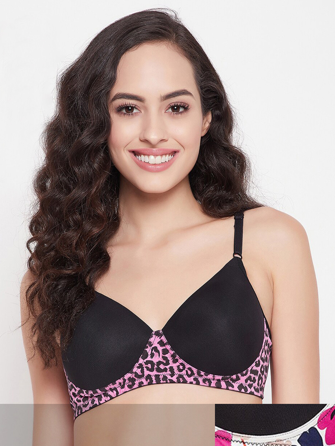 

Clovia Pack of 2 Black & Pink Floral Lightly Padded Non-Wired Full Cup T-Shirt Bra