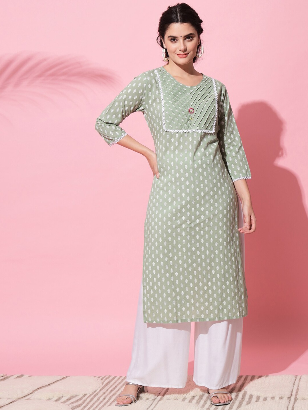 

VAANI CREATION Olive Green Ethnic Motifs Yoke Design Pure Cotton Kurti