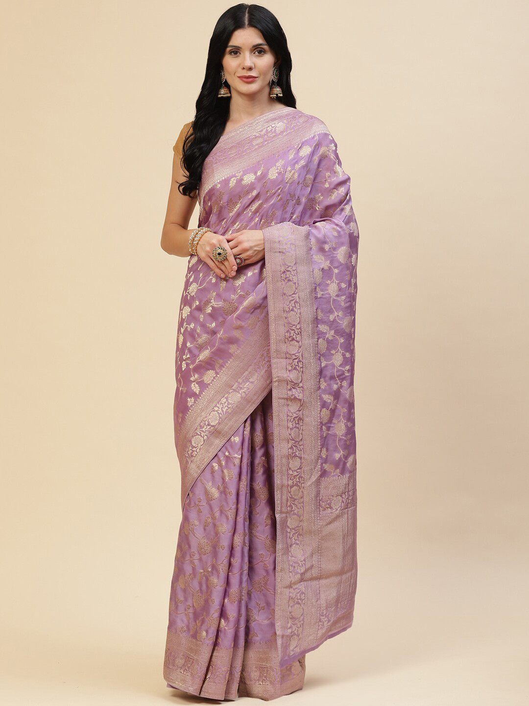 

Meena Bazaar Women Purple & Gold-Toned Floral Zari Satin Saree