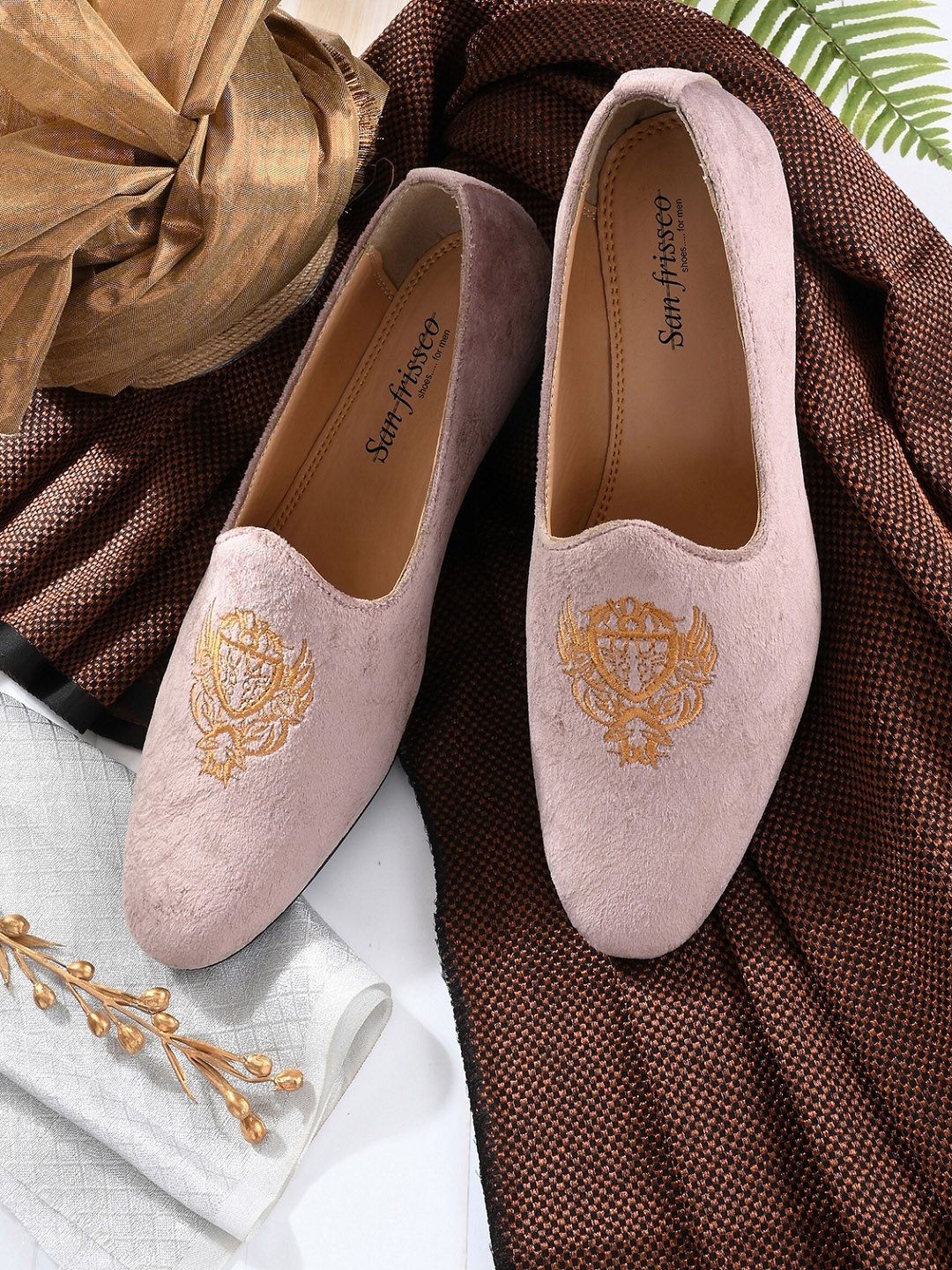 

San Frissco Men Burgundy Woven Design Leather Derbys