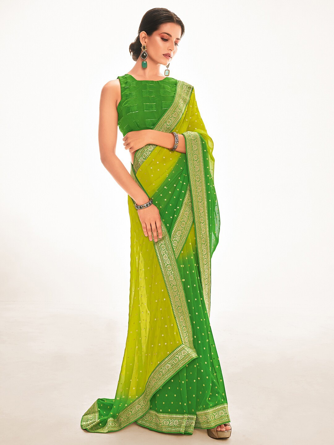 

Saree mall Green & Yellow Ethnic Motifs Embroidered Silk Blend Mangalagiri Sarees