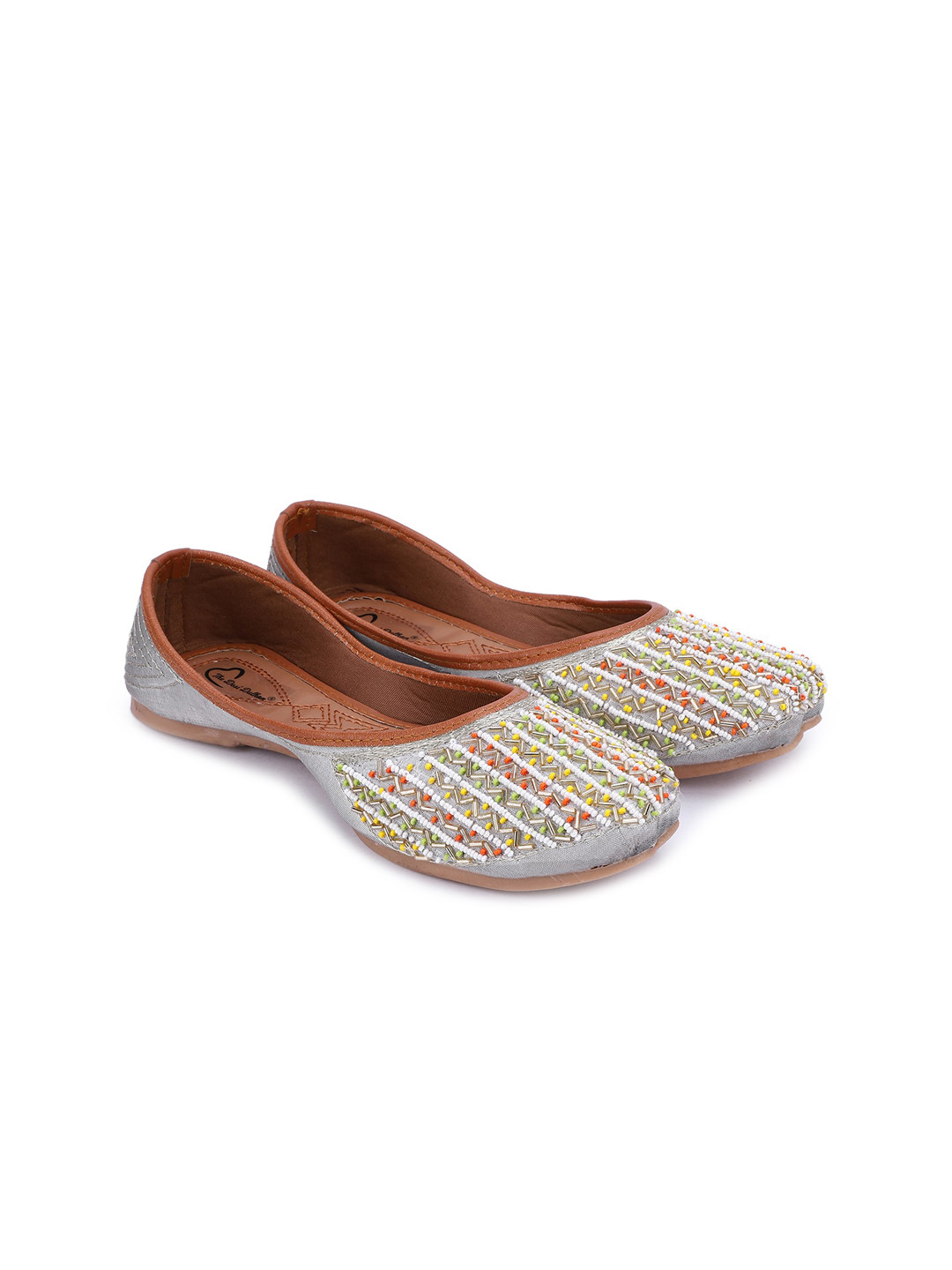 

The Desi Dulhan Women Grey & Green Embellished Ethnic Mojaris Flats
