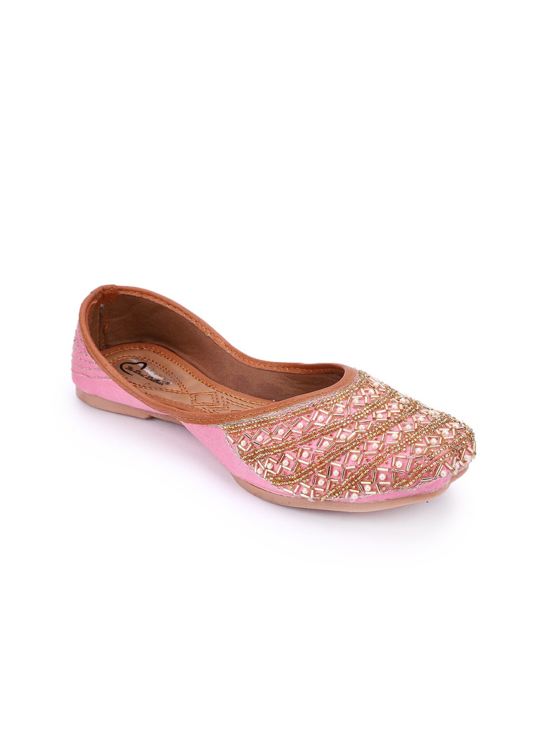 

The Desi Dulhan Women Pink & Gold Embellished Ethnic Mojaris Flats