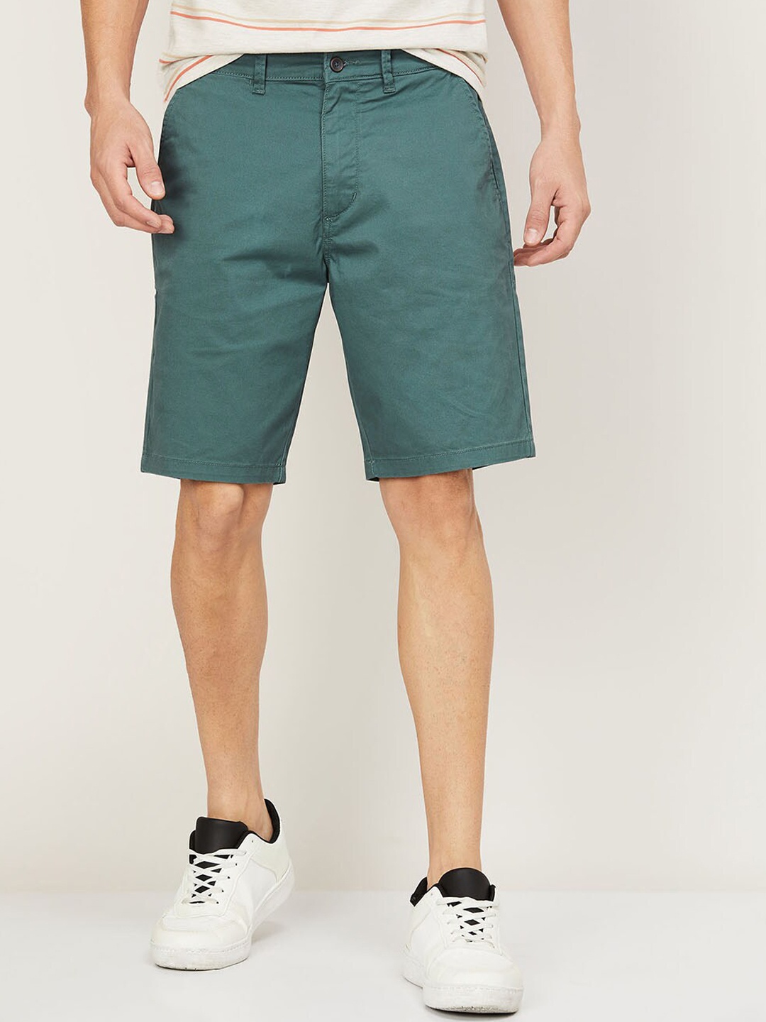 

CODE by Lifestyle Men Green Chino Shorts