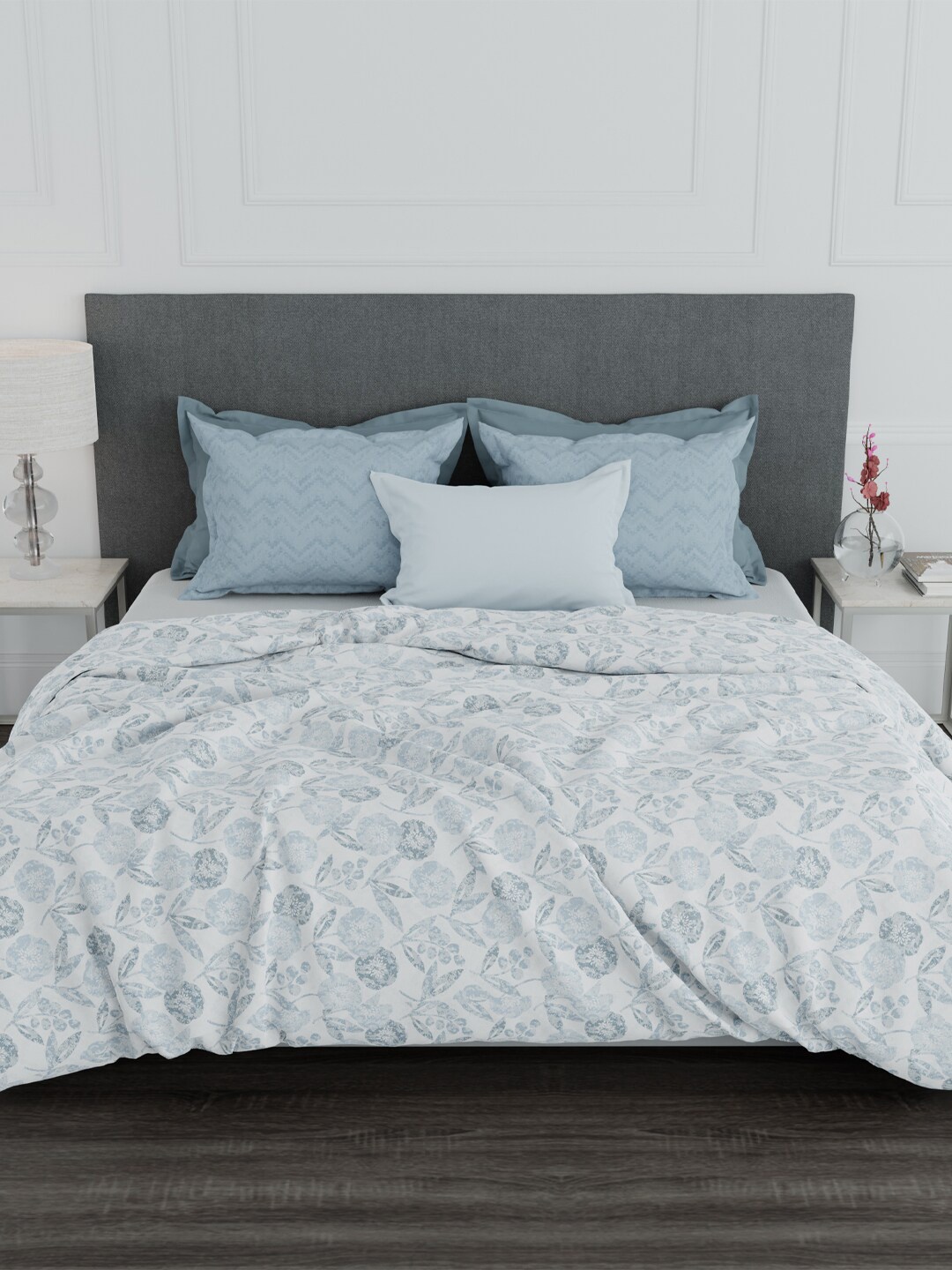 

MYTRIDENT Blue White Floral 100% Cotton 144 TC Queen Bedsheet with 2 Pillow Covers