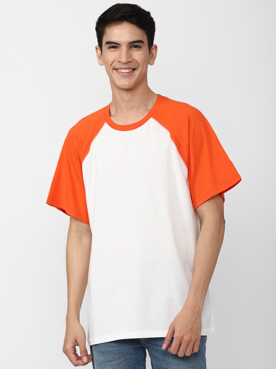 

FOREVER 21 Men White Colourblocked Raw Edge T-shirt