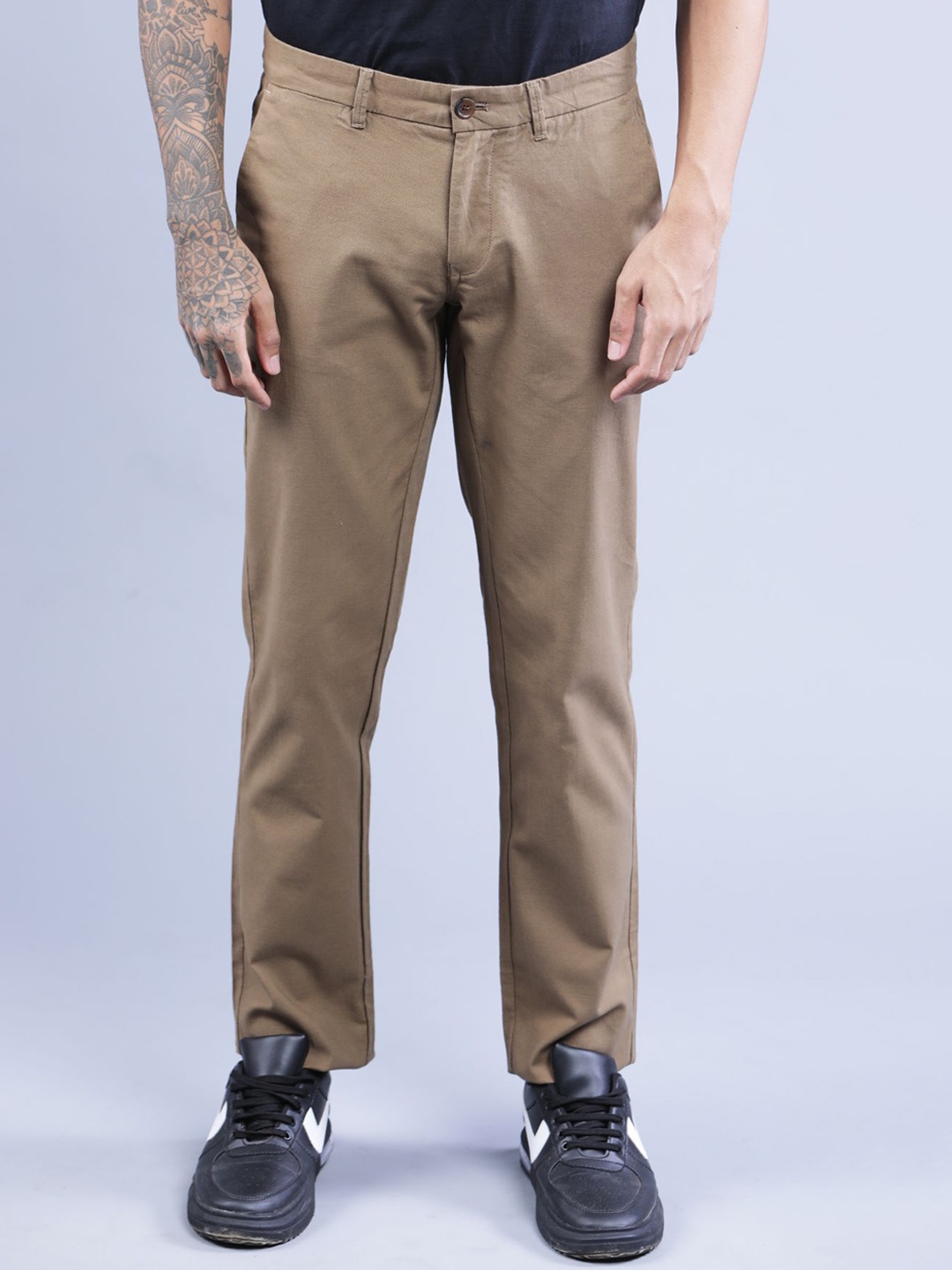 

t-base Men Khaki Solid Chinos